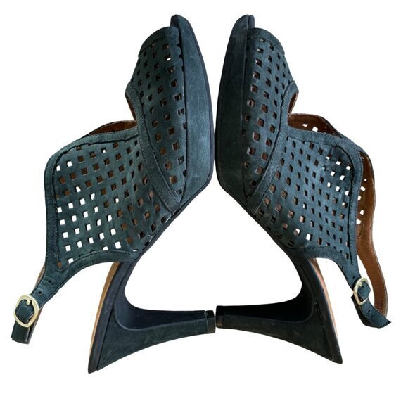 Clarks Artisan Wessex Shay Pump‎ Black Laser Cut Peep Toe Heel Womens 10 - Picture 8 of 10